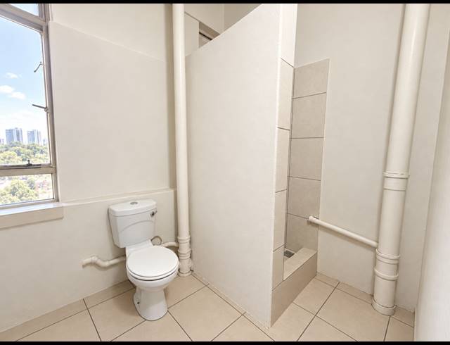 8,000M² APARTMENT BLOCK FOR SALE IN NEW DOORNFONTEIN